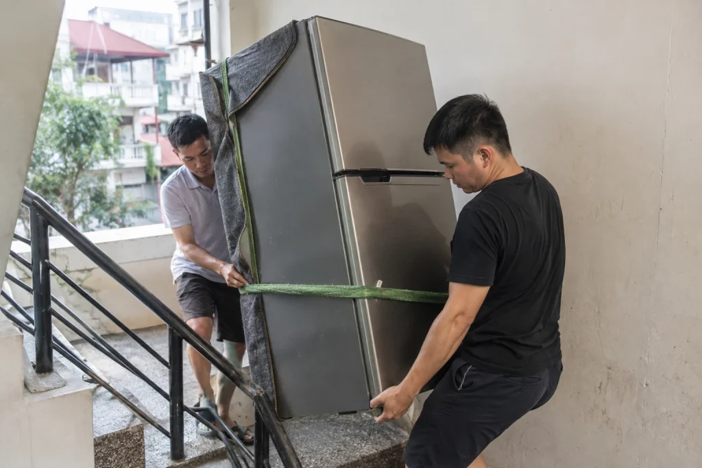 Ảnh minh họa cho bài Cách vận chuyển tủ lạnh khi chuyển trọ